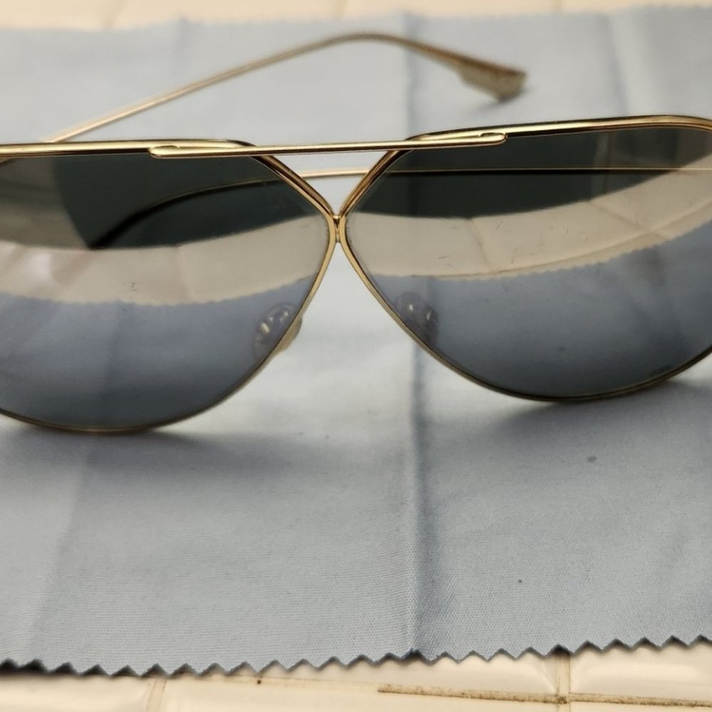DIOR  Oversized Aviator Sunglasses
